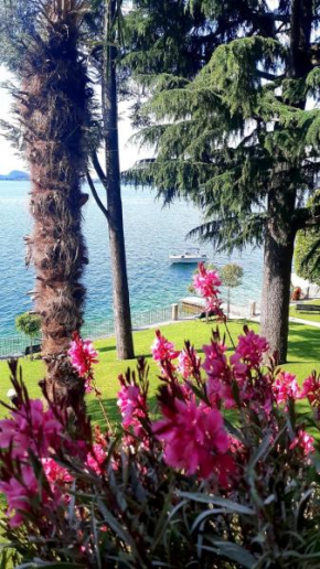 Bethel House Gardone Riviera
